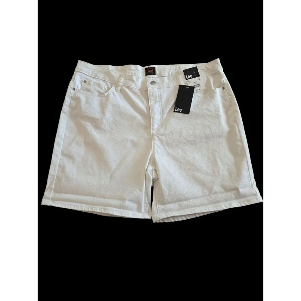 Lee Women’s White Mid Rise Cuffed Shorts – Plus Size 20M – Waist 40" - Picture 2 of 7